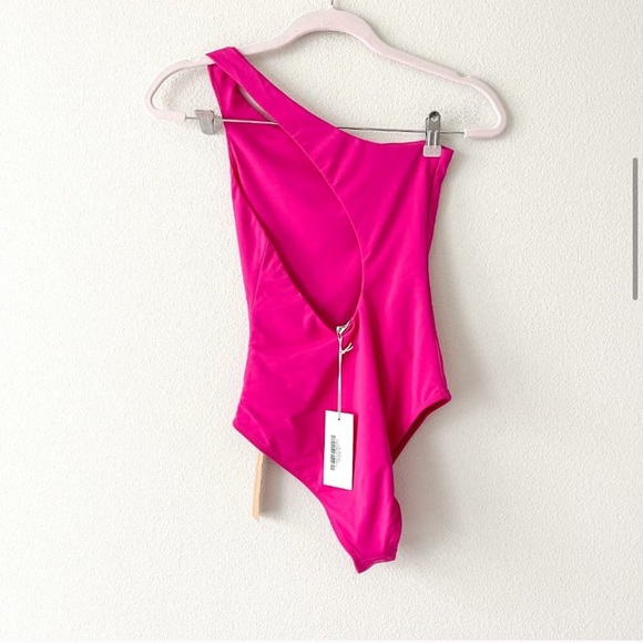 ❌ SOLD ❌ NWT Reformation Swell Hot Pink Swimsuit - Picture 4 of 9